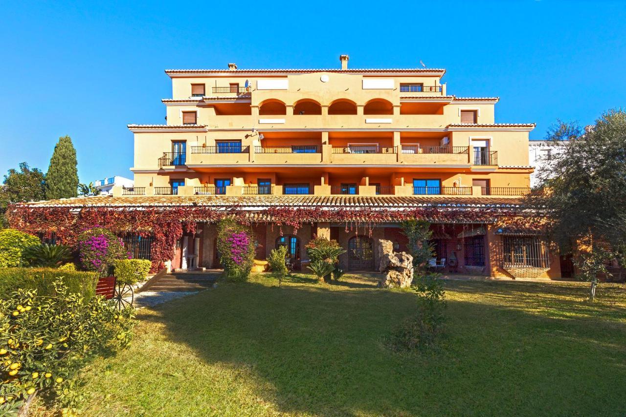 Casa Flores Con Piscina Interior Climatizada Alcaucín Dış mekan fotoğraf