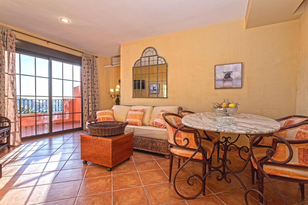 Casa Flores Con Piscina Interior Climatizada Alcaucín Dış mekan fotoğraf